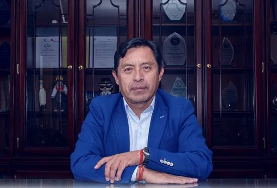 Julio Guaminga. Fotografía del material original del sitio; no corresponde al acto de junio.